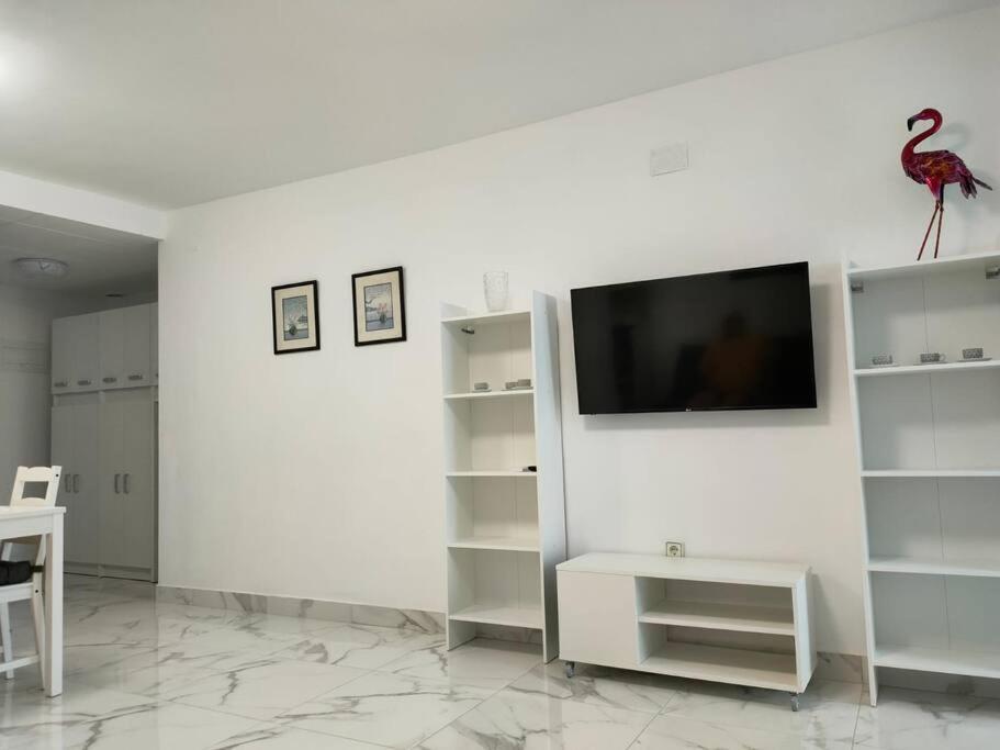 Apartament Flamingo Z Basenem Torrevieja Buitenkant foto